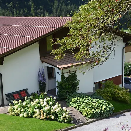 Haus Kinsperger Apartman Klösterle am Arlberg
